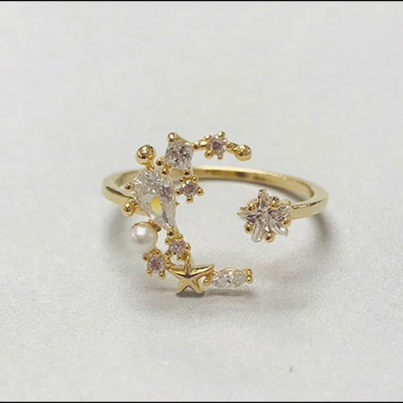 Crystal Star & Moon Ring, boutique - Picture 4 of 8